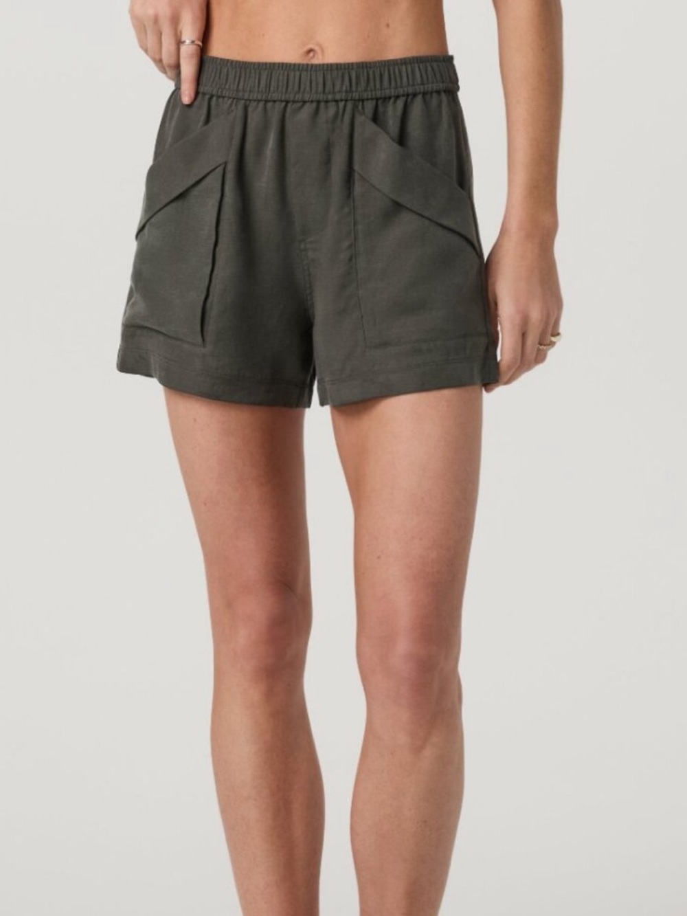 Vuori Trestles Twill Shorts VW3094 Kale Olive Green Size Medium